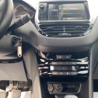 Peugeot 208, 1.4 Дизел, 2016 г., 154000 км., снимка 12 - Автомобили и джипове - 40349870