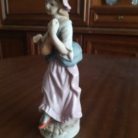 Порцеланова фигура, статуетка, старинна, бисквитен порцелан, снимка 3 - Антикварни и старинни предмети - 43831273