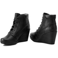 Timberland Кожени боти Meriden със скосена платформа A11Z4  номер 39, снимка 2 - Дамски боти - 43914571