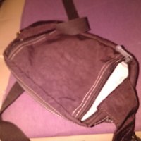 Мъжка чанта промазан плат маркова на Киплинг-две позици  за през рамо и колан 20х15х6см, снимка 10 - Чанти - 35318873