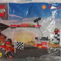Lego 40194 Racers - Ferrari Финиш и подиум, снимка 1 - Други - 32499226