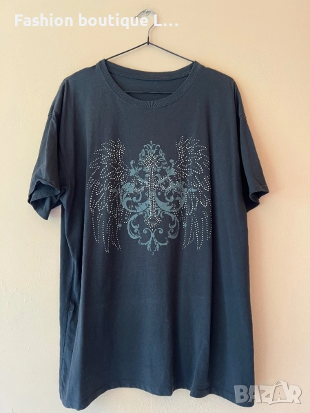 Сива дамска тениска с блестящи сребърни камъчета 100% памук L размер с кръст и крила 🩶🩶🩶, снимка 1
