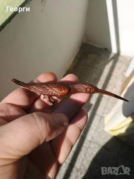 Красива бронзова птичка, снимка 1