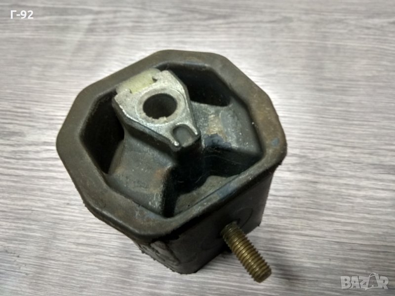 251199201G**NEU**LMI*тампон двигател L / R VW T2 1.6 / 1,7 D,1980 -, снимка 1