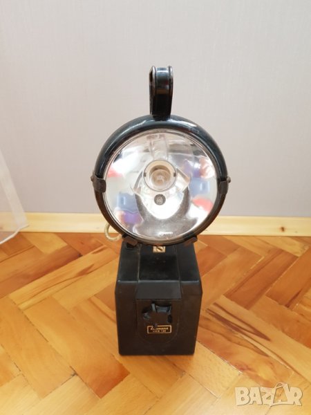 Стар акумулаторен бакелитен прожектор, снимка 1