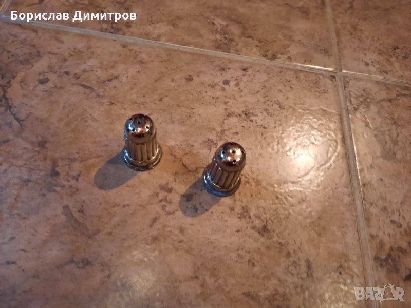 Продавам стариннен постебрен комплект солници, снимка 1