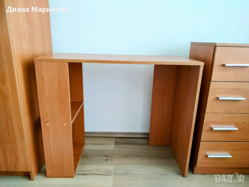 Бюро, снимка 1