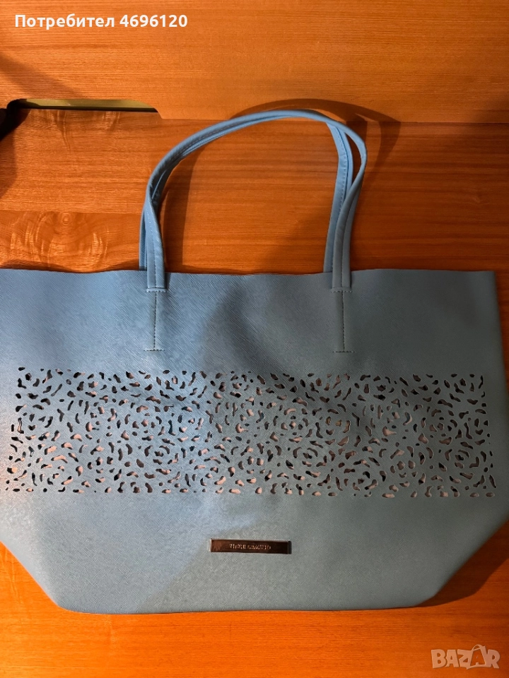 Vince Camuto , снимка 1