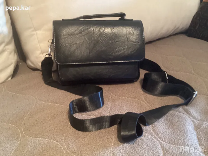 НОВА Черна дамска чанта за през рамо, снимка 1