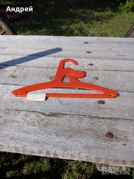 Стара детска закачалка за дрехи, снимка 1