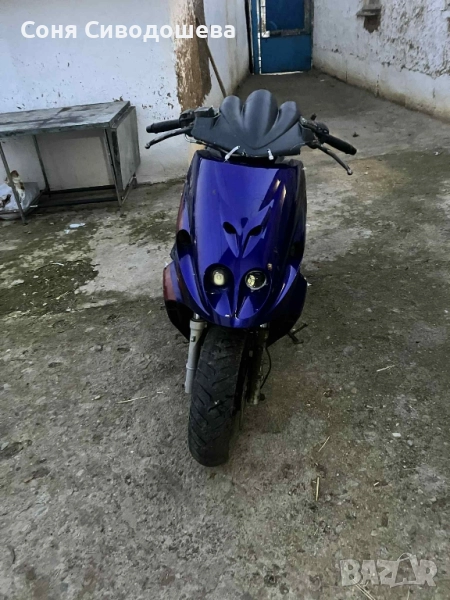 скутер Малагути12 , снимка 1