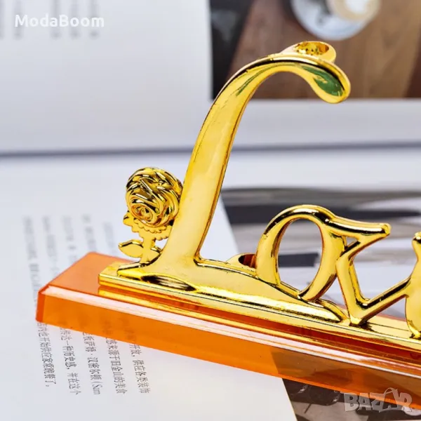 Преспапие Love и златна роза, снимка 1