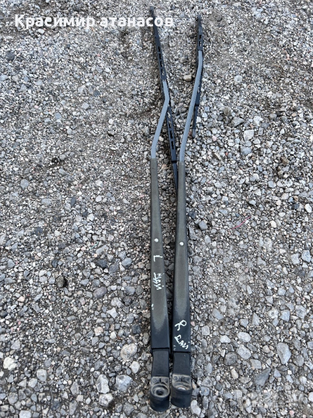 Рамена чистачка ляво и дясно за Дайхацу YRV.2000-2002, снимка 1