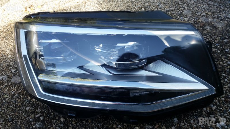 десен фар WV Transporter T6, снимка 1
