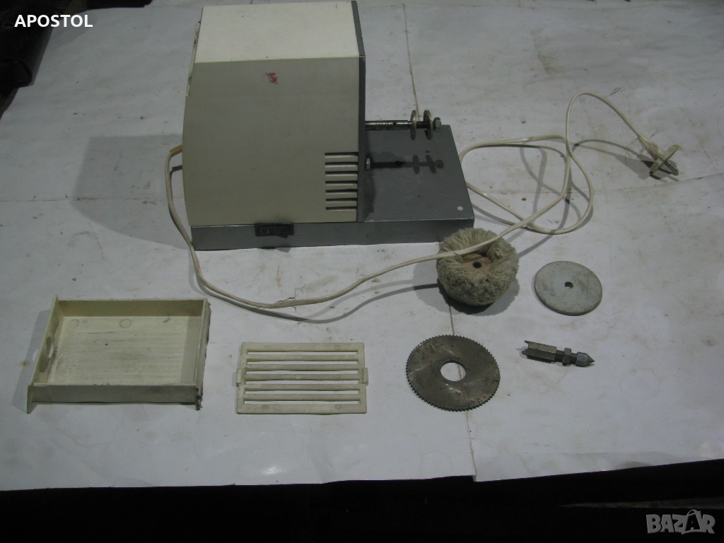 машина "Умелые руки" , снимка 1