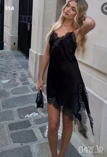 Рокля черна сатенена с дантела, снимка 1