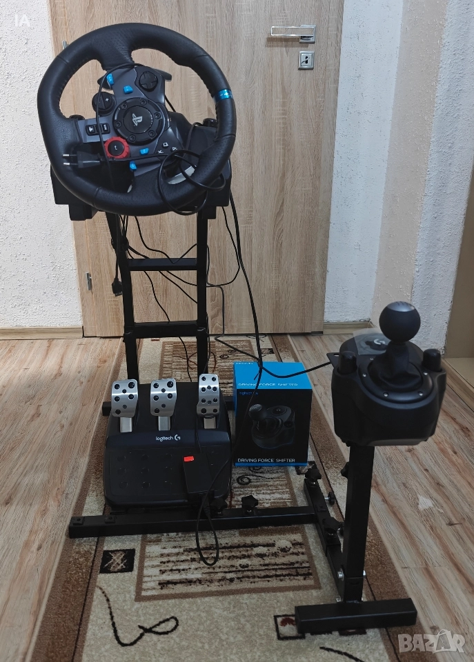 Logitech G29 със скоростен лост и стойка, снимка 1