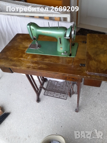 Шевна машина Хускварна, снимка 4 - Шевни машини - 52012455