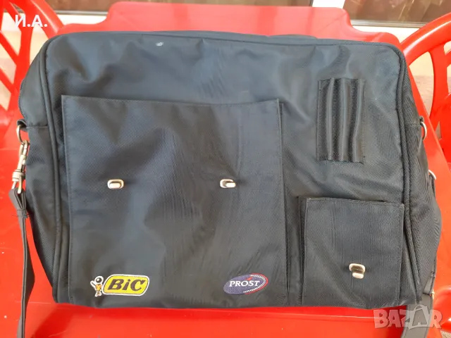 НОВА Работна чанта с презрамка на BIC , снимка 2 - Чанти - 47658971