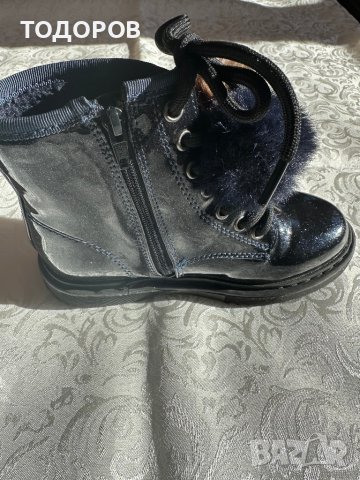 Продавам красиви детски боти, снимка 3 - Детски боти и ботуши - 44011826