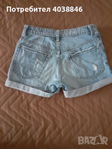 Дънкови къси панталони , снимка 2 - Къси панталони и бермуди - 51028582
