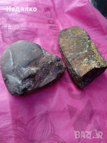 Метеорити,2 броя, истински 