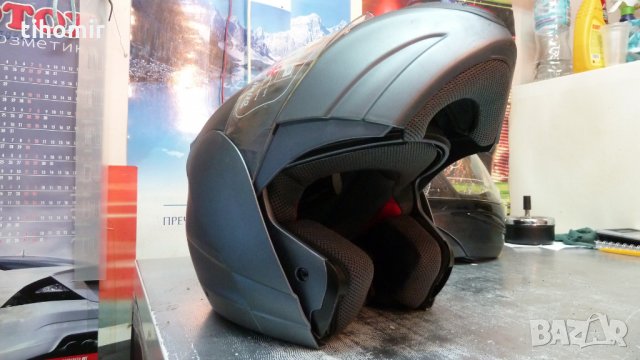 Мото Шлемове Vemar/Crivit, снимка 10 - Спортна екипировка - 35047844