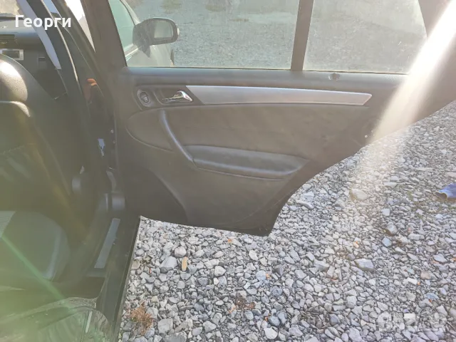 Мерцедес C 220 CDI 150 коня W203 На Части, снимка 13 - Автомобили и джипове - 47753746