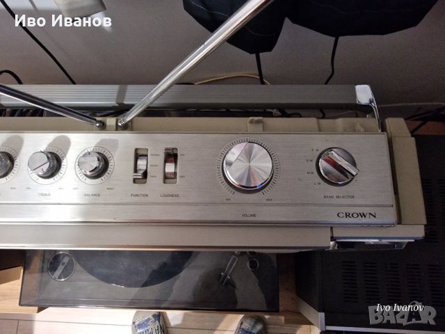 Радиокасетофон Crown CSC 950L, снимка 2 - Радиокасетофони, транзистори - 43217225