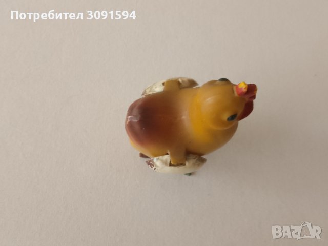 Стара играчка кокошка снася яйца като се натисне от бакелит , снимка 8 - Антикварни и старинни предмети - 43958421