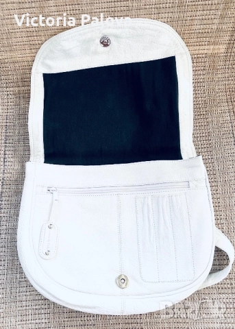 Бяла кожена чанта CENNETH COLE USA, снимка 12 - Чанти - 51480903