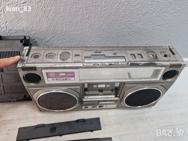 Радиокасетофон Hitachi trk 8020 на части, снимка 6 - Радиокасетофони, транзистори - 38439079