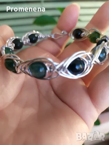 Ръчна изработка Гривна от естествени кристали и тел, снимка 11 - Гривни - 48504135