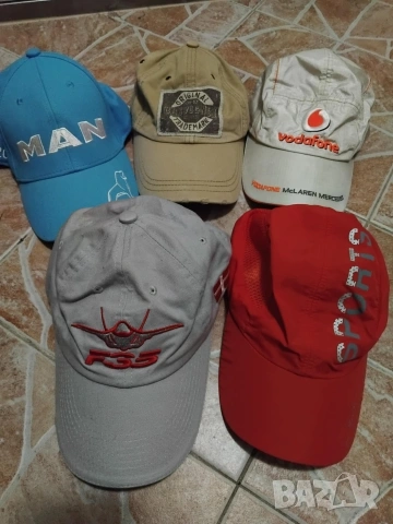 Шапки със козирки, снимка 7 - Шапки - 36671887