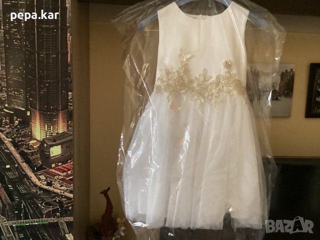 Рокля за принцеса, бяла със златна 3D бродерия, снимка 8 - Детски рокли и поли - 40828777
