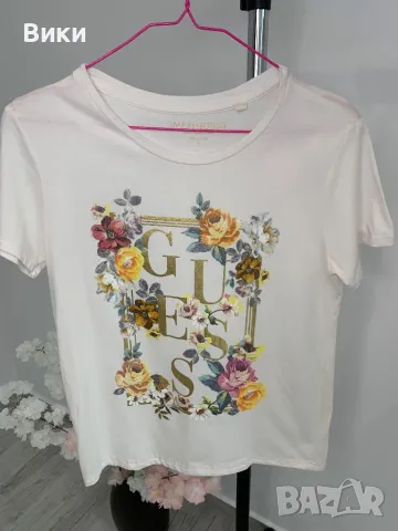 Тениска Guess размер L, но е подходяща за М, снимка 4 - Тениски - 49692948