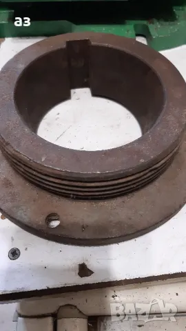 фланец за струг