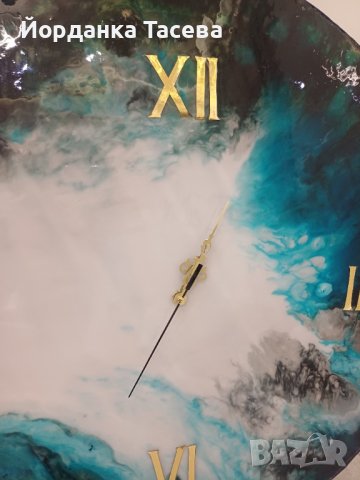 Часовник от епоксидна смола , снимка 2 - Стенни часовници - 43393857