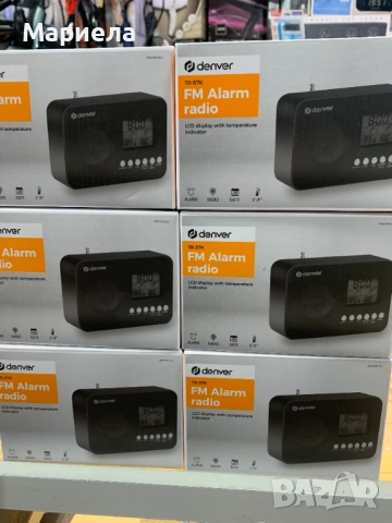 Мини радио на батерии / С часовник и температура