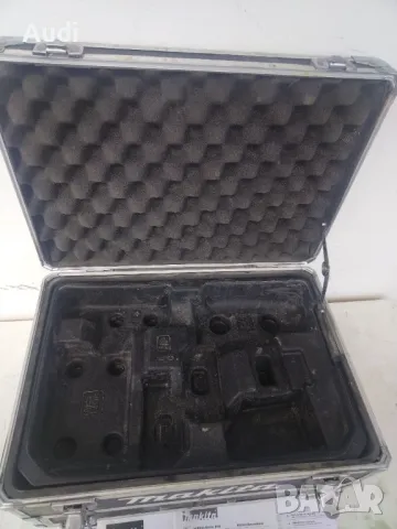 Алуминиев куфар за инстрименти MAKITTA  Бонус 4 книжки с инструкции и упътване за винтоверт MAKITTA, снимка 7 - Куфари с инструменти - 49872690