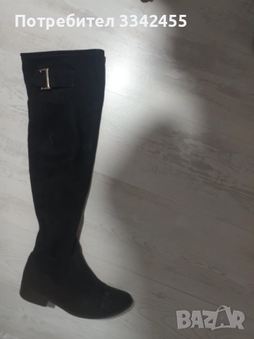 Чизми над коляното