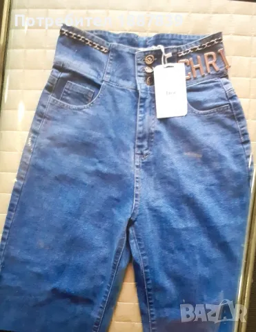 Продавам чисто нови дамски дънки Christian Dior , снимка 3 - Дънки - 49035845