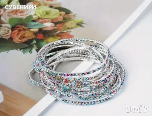 Нежни гривни със синтетичен цирконий , снимка 4 - Гривни - 51918582