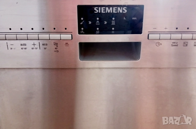 Съдомиялна за вграждане под плот  SIEMENS - 45 см, снимка 4 - Съдомиялни - 51846607