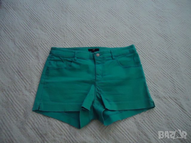 дънкови панталонки и блузка, снимка 1 - Къси панталони и бермуди - 37383769