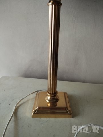 настолна лампа в класически стил, снимка 2 - Настолни лампи - 42991527
