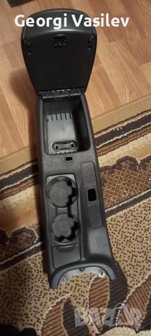 Къпхолдър с подлакътник волво с40 2003г., снимка 3 - Части - 52648629