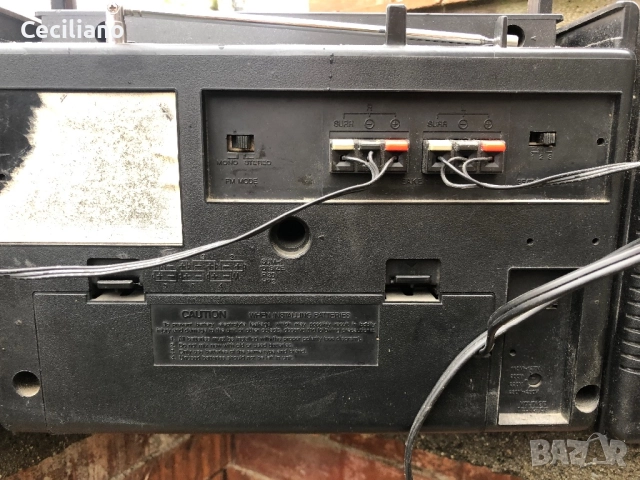 Радиокасетофон Sanyo-70лв, снимка 7 - Радиокасетофони, транзистори - 52679922