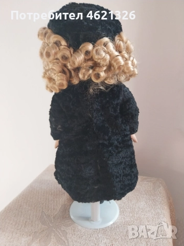 Винтидж порцеланова кукла зимна като ново от колекцията Collector's Choice, снимка 6 - Декорация за дома - 52155685