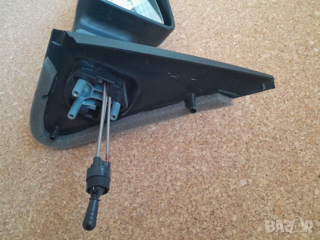 Странично огледало ляво с жило за PEUGEOT 407 8177482, снимка 2 - Части - 38436107